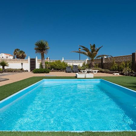 Homeforguest Apartment With Pool And Terrace 1 Min From The Beach Κοραλέχο Εξωτερικό φωτογραφία