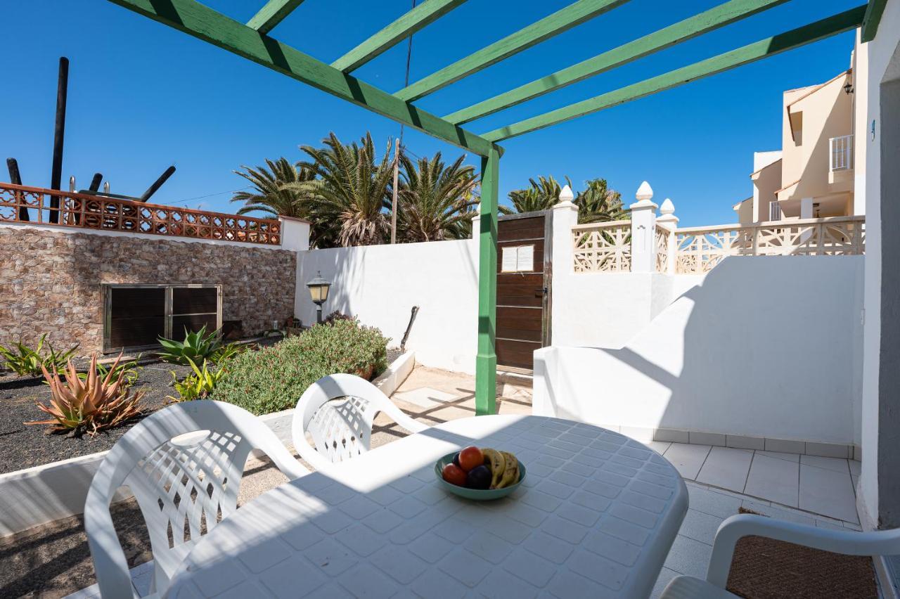 Homeforguest Apartment With Pool And Terrace 1 Min From The Beach Κοραλέχο Εξωτερικό φωτογραφία