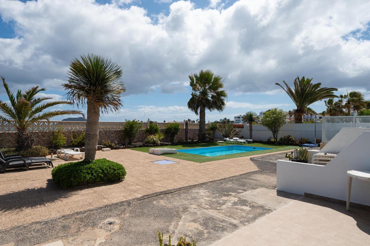 Homeforguest Apartment With Pool And Terrace 1 Min From The Beach Κοραλέχο Εξωτερικό φωτογραφία